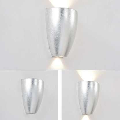 Modern Black Wall-Mounted LED Vanity Light for Bathroom