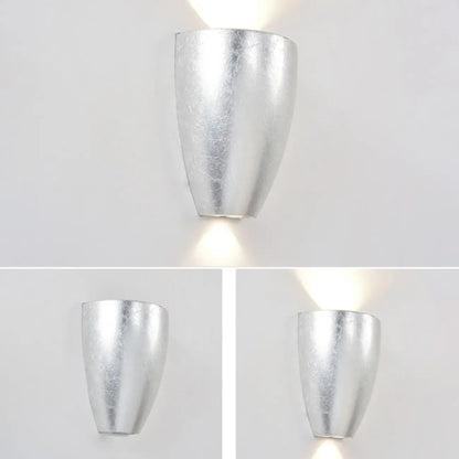 Modern Black Wall-Mounted LED Vanity Light for Bathroom