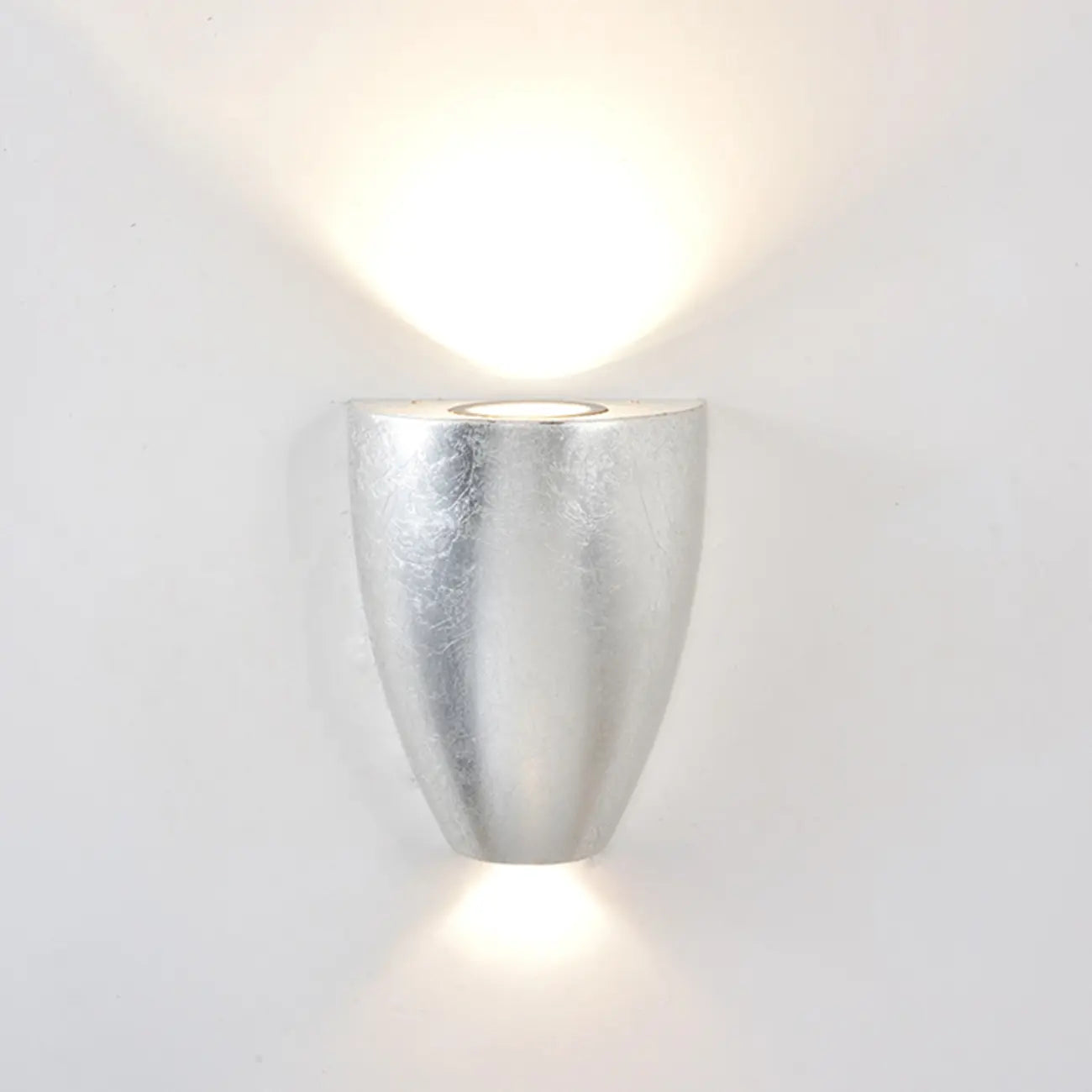 Modern Black Wall-Mounted LED Vanity Light for Bathroom