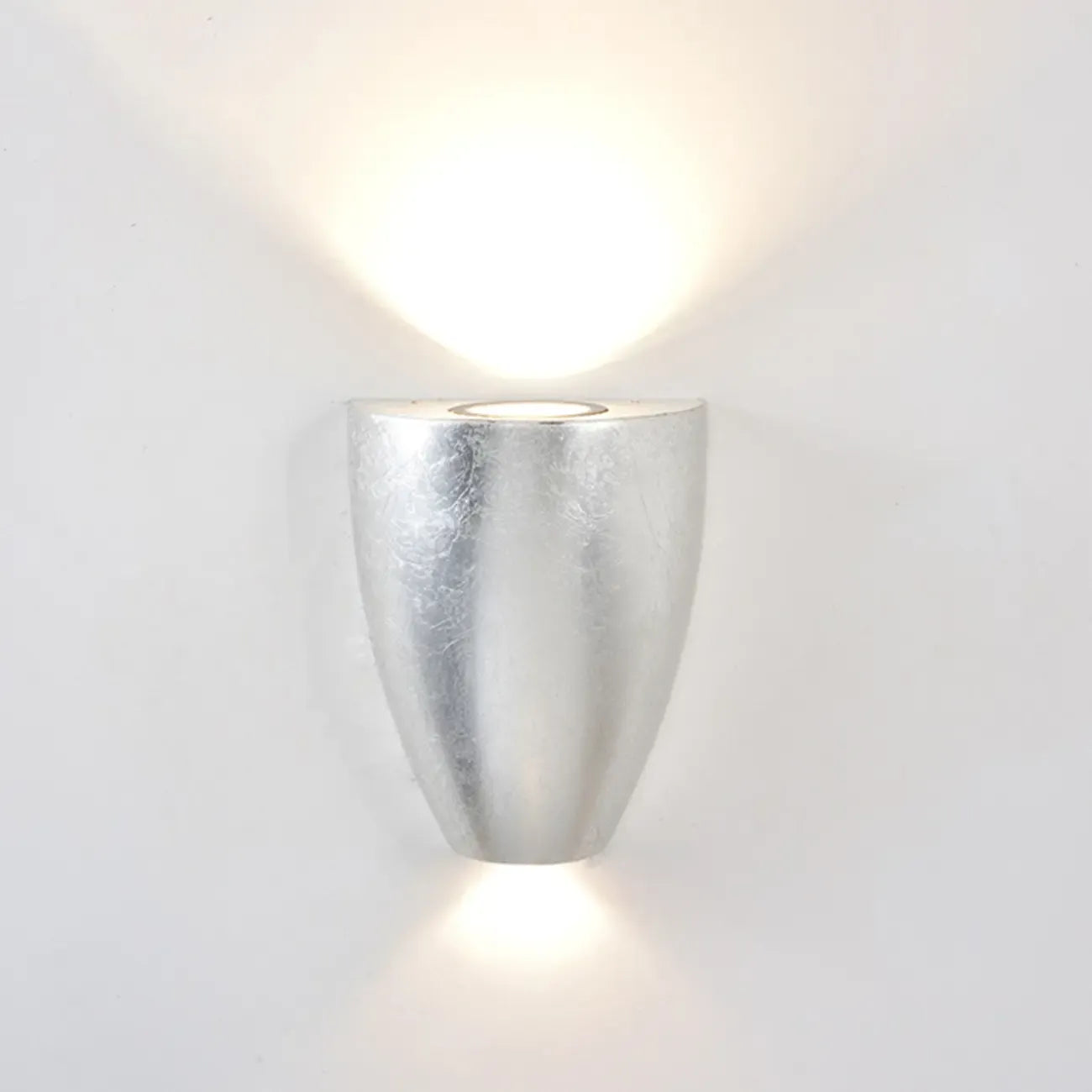 Modern Black Wall-Mounted LED Vanity Light for Bathroom