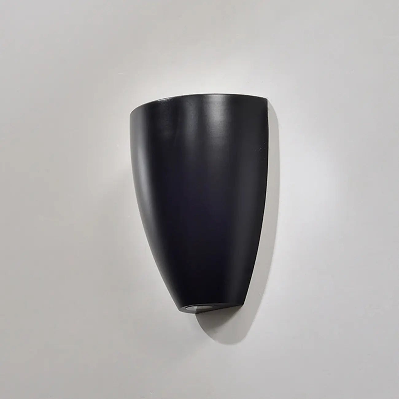 Modern Black Wall-Mounted LED Vanity Light for Bathroom