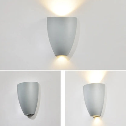 Modern Black Wall-Mounted LED Vanity Light for Bathroom