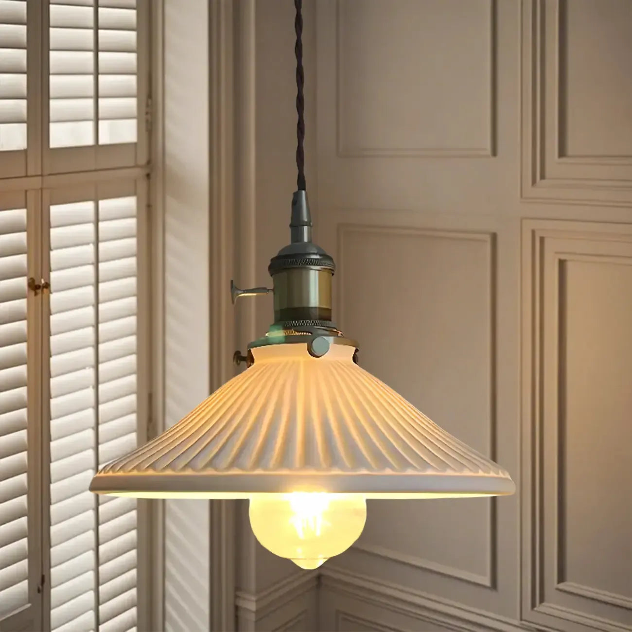 White Ceramic Floral Lampshade Pendant Light for Bedroom