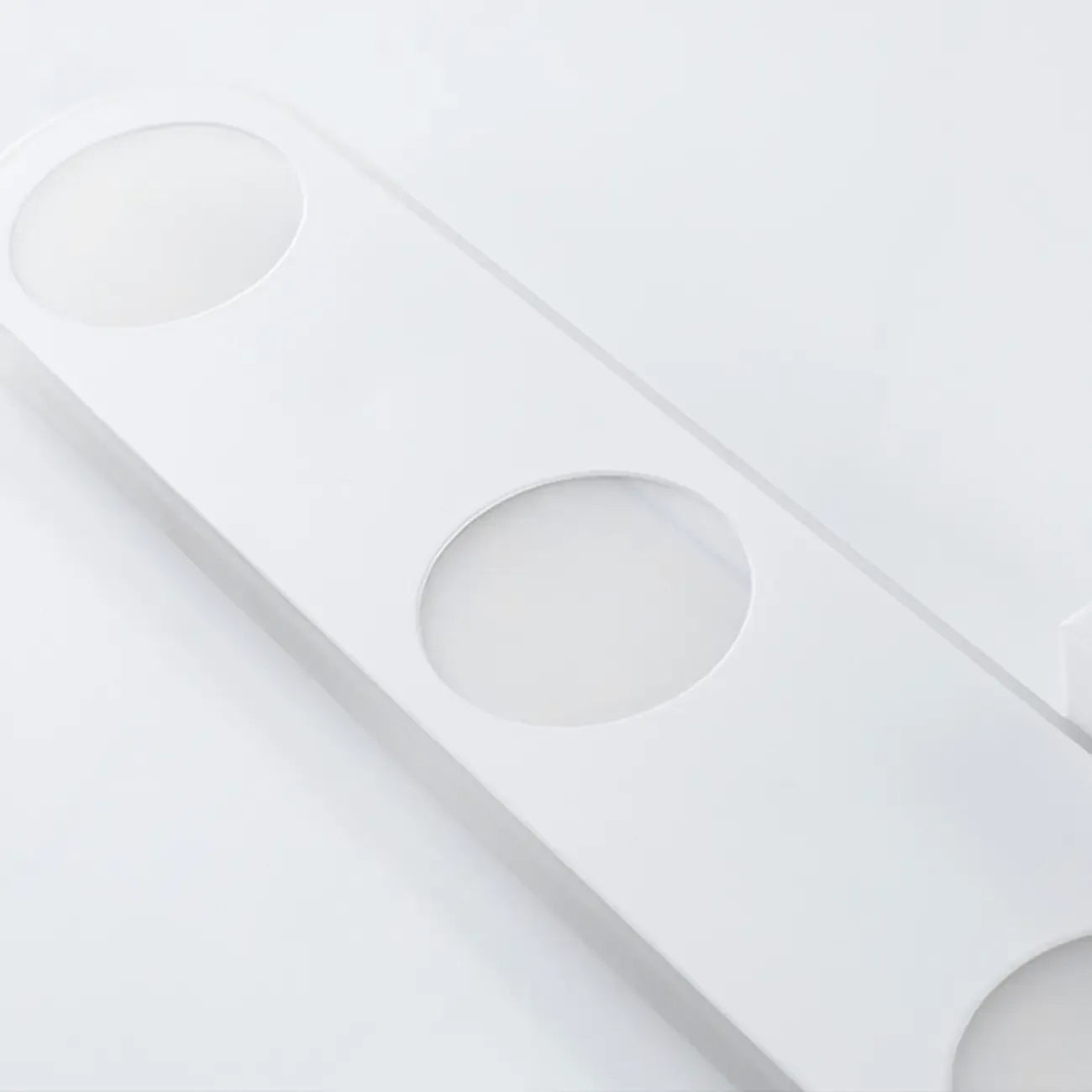 6-Light White Acrylic LED Bar Vanity Light for Bathroom