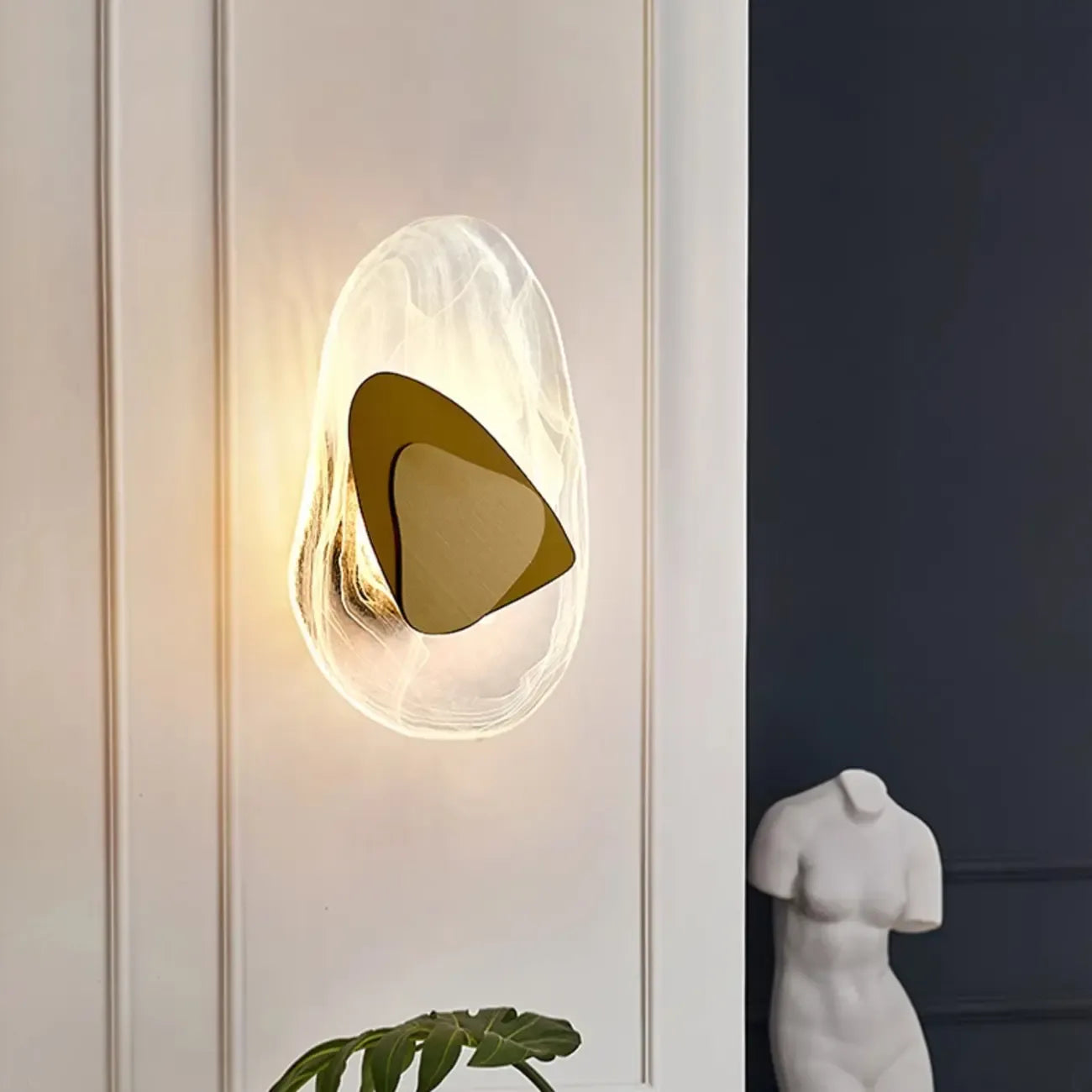 Post-Modern Crystal LED Wall Sconce for Living Room Decor