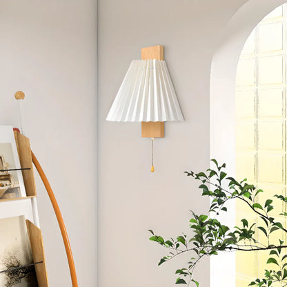 Modern Pleated Wall Sconce with Pull Chain for Living Room
